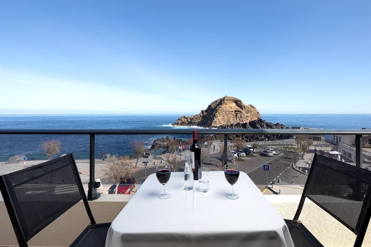 Perola Views Inn By Madeira Sun Travel بورتو مونيز المظهر الخارجي الصورة