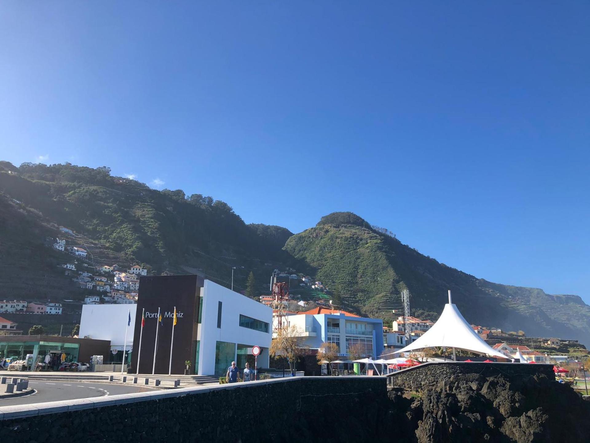 Perola Views Inn By Madeira Sun Travel بورتو مونيز المظهر الخارجي الصورة