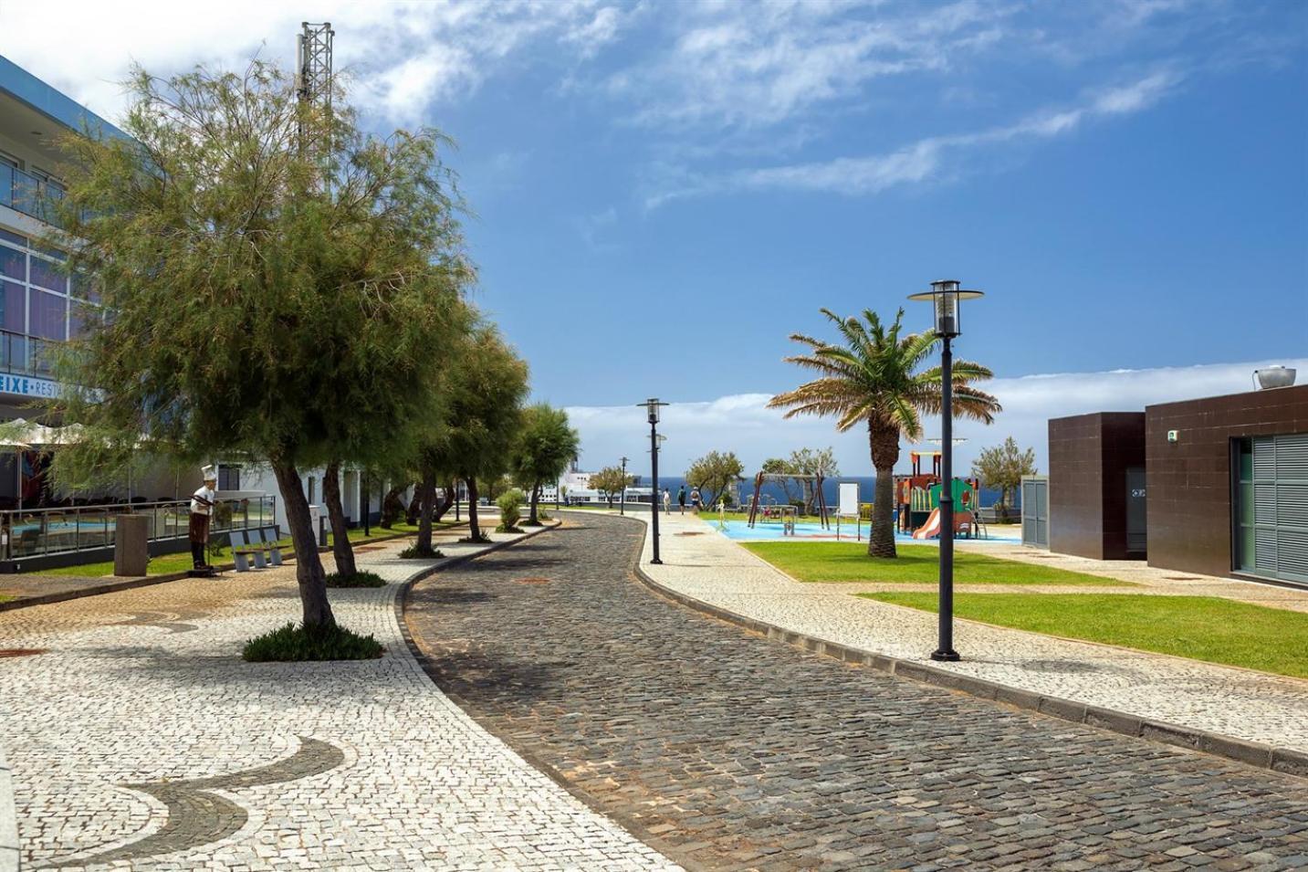 Perola Views Inn By Madeira Sun Travel بورتو مونيز المظهر الخارجي الصورة