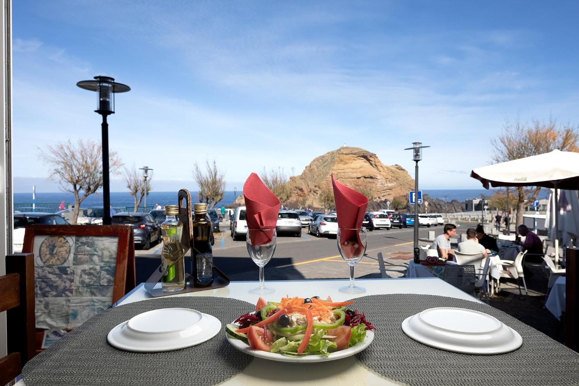 Perola Views Inn By Madeira Sun Travel بورتو مونيز المظهر الخارجي الصورة