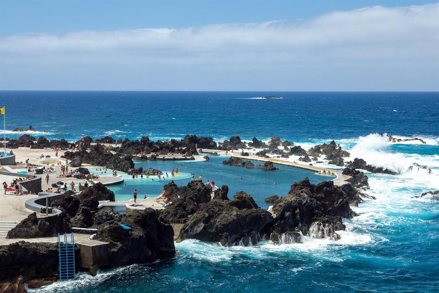 Perola Views Inn By Madeira Sun Travel بورتو مونيز المظهر الخارجي الصورة
