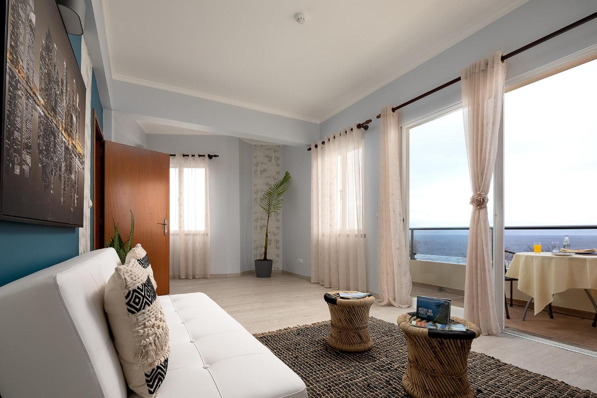 Perola Views Inn By Madeira Sun Travel بورتو مونيز المظهر الخارجي الصورة