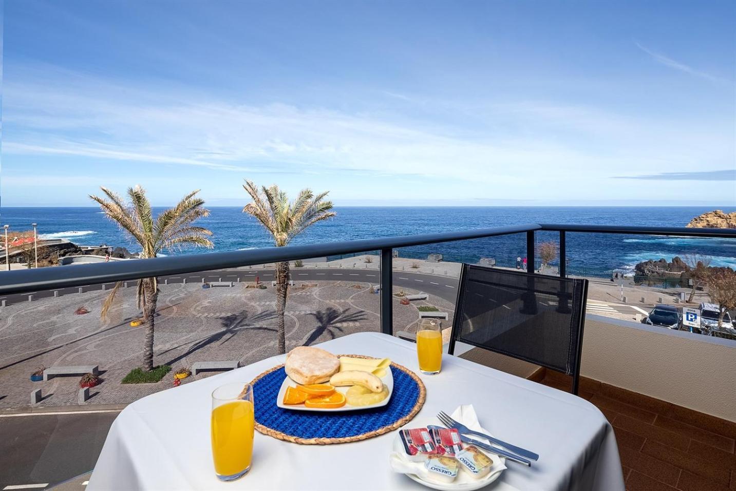 Perola Views Inn By Madeira Sun Travel بورتو مونيز المظهر الخارجي الصورة